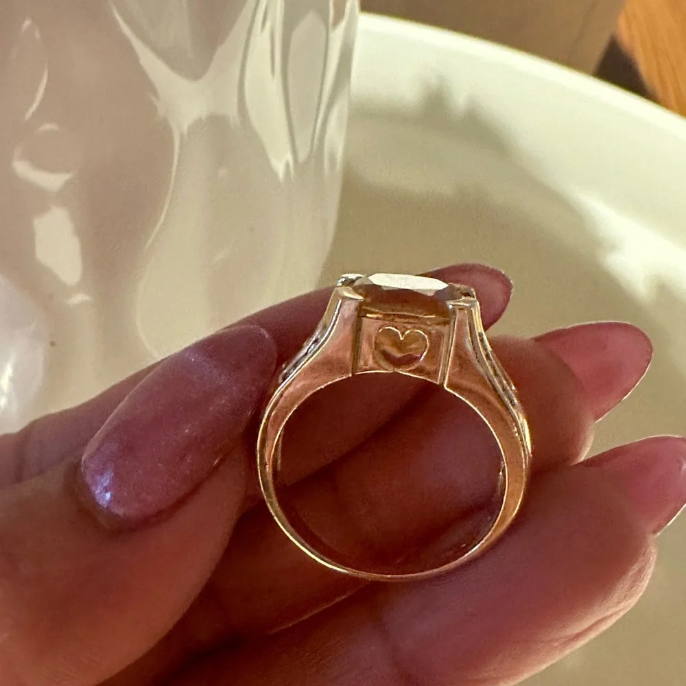 14k citrine ring with diamonds - Picture 6 of 10